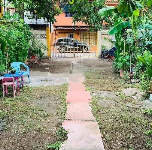 Casa La Playa Guest house *