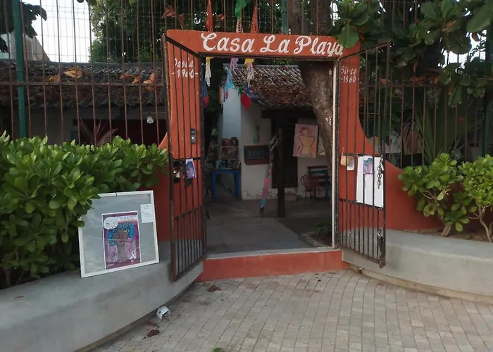 Casa La Playa Guest house *